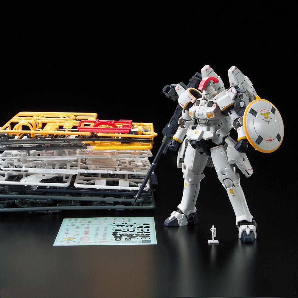 Bandai 1/144 Real Grade: #026 MS06R2 Johnny Ridden's Zaku II Kit